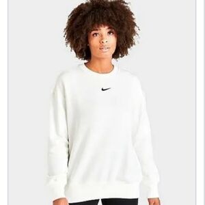 Nike White Sweatshirt & Pants